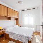 Apartments By The Sea Grebastica, Sibenik - 11463 Apartment *