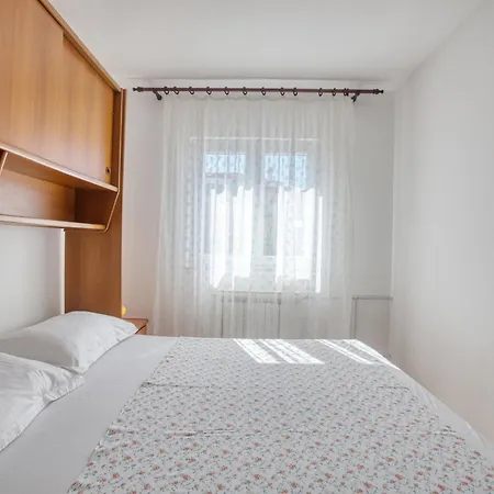 By The Sea Grebastica, Sibenik - 11463 *